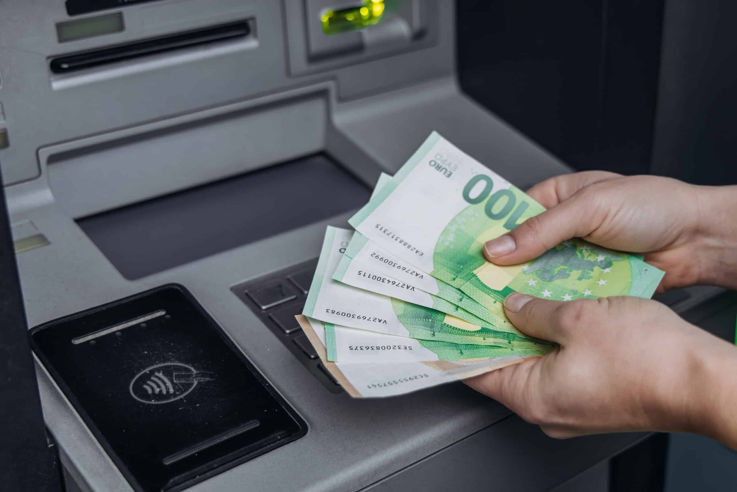 segnalazione di prelievo superiore a 1500 euro presso il bancomat
